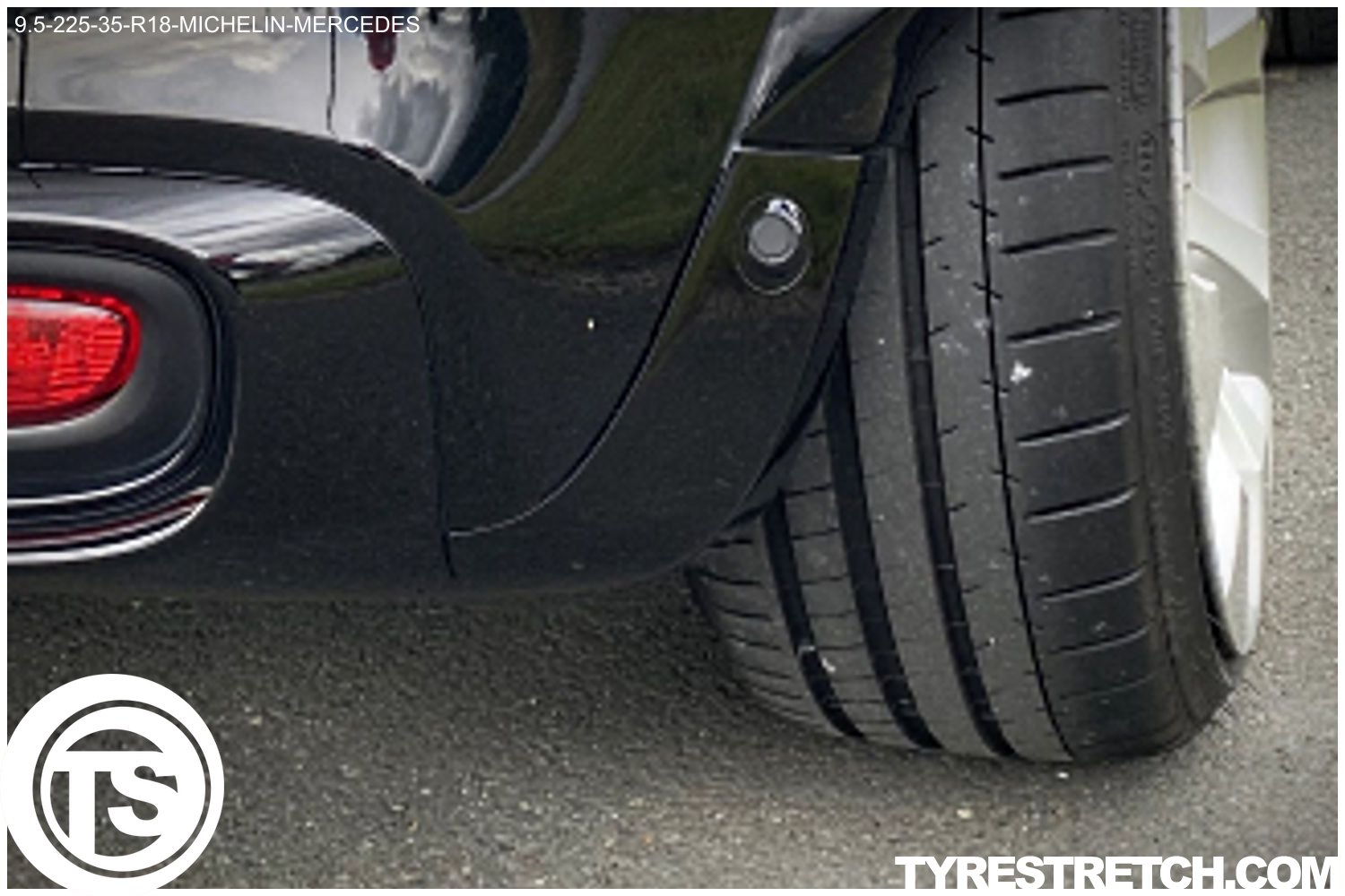 An example of tyre stretch: 225/35 R18 on 9.5J – MICHELIN (MERCEDES)