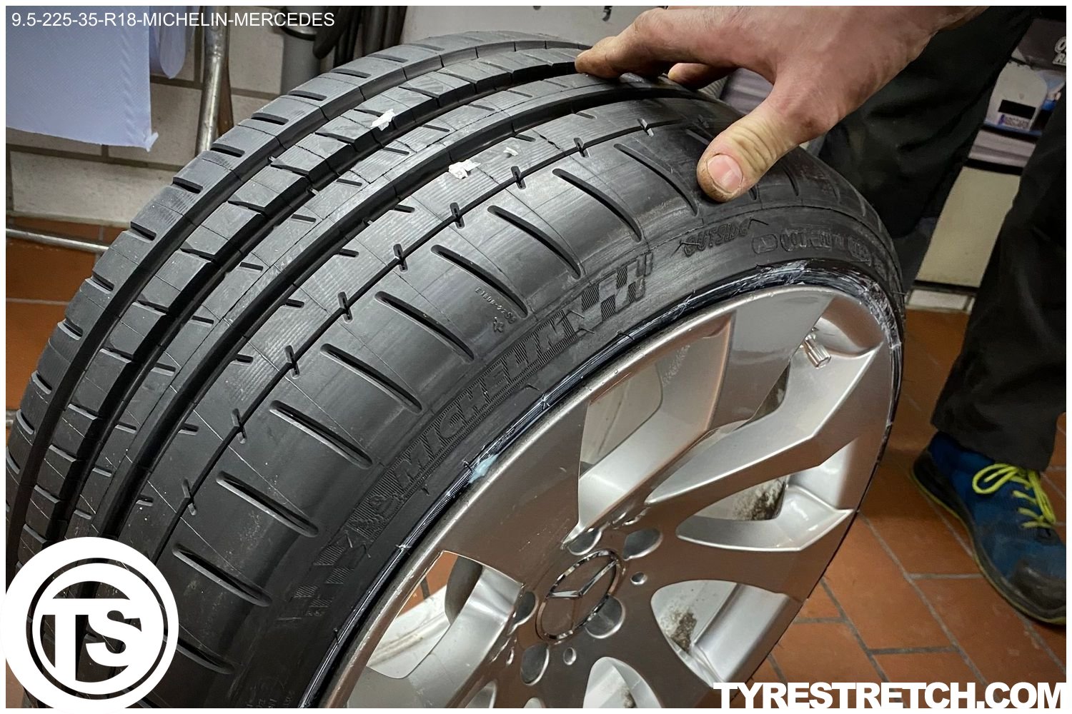 An example of tyre stretch: 225/35 R18 on 9.5J – MICHELIN (MERCEDES)