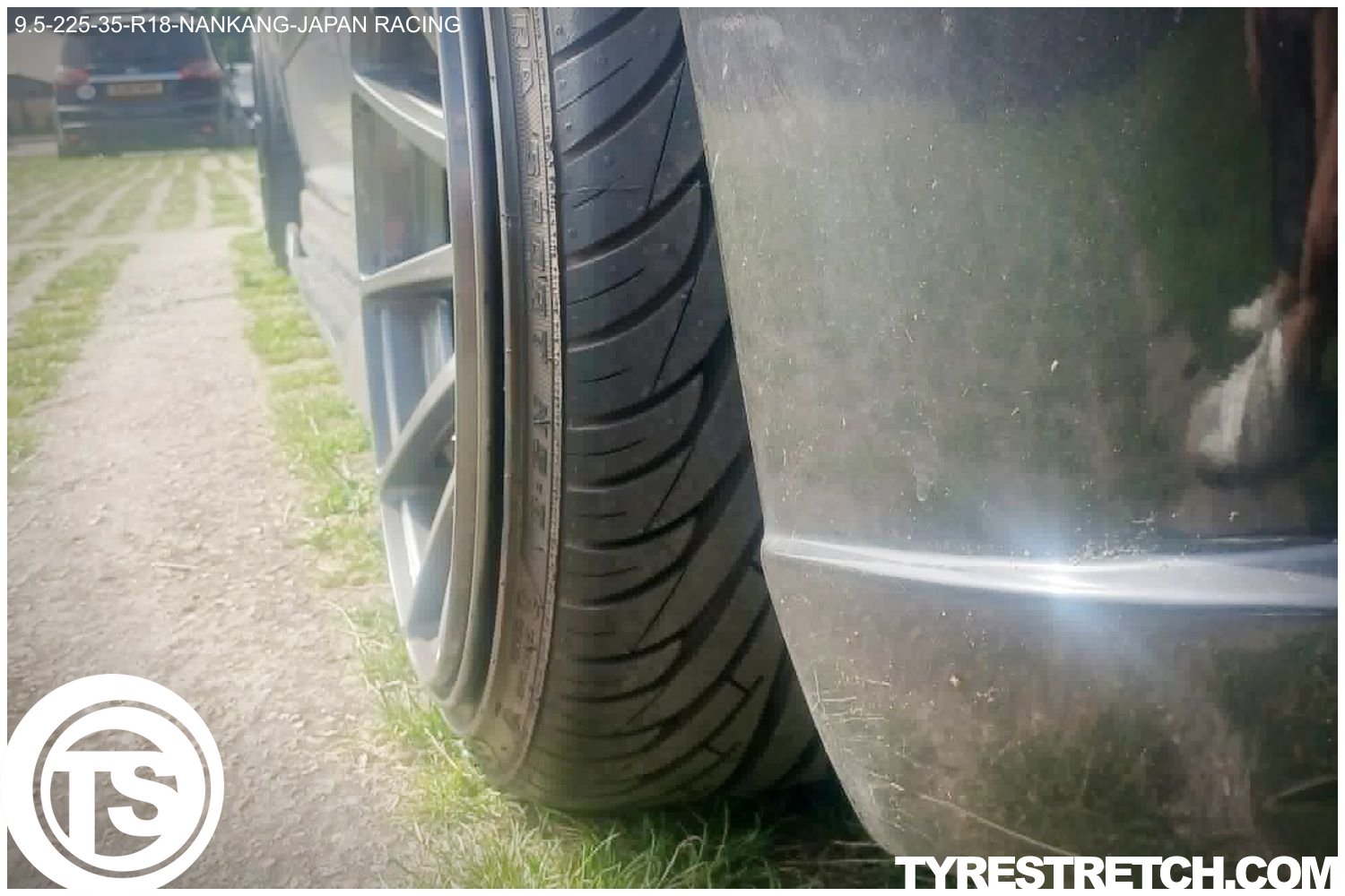 An example of tyre stretch: 225/35 R18 on 9.5J – NANKANG (JAPAN-RACING)