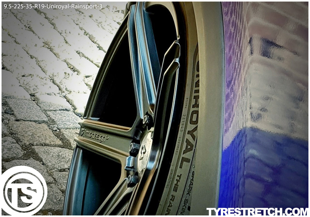 An example of tyre stretch: 225/35 R19 on 9.5J – UNIROYAL