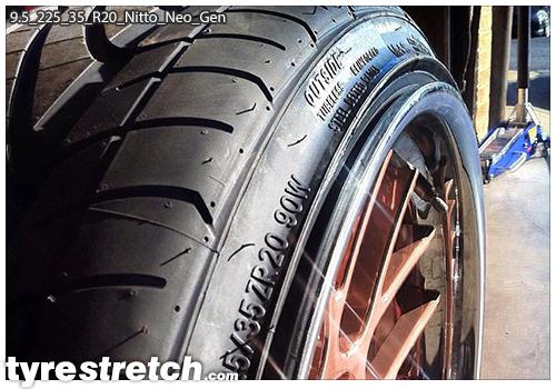 An example of tyre stretch: 225/35 R20 on 9.5J – NITTO