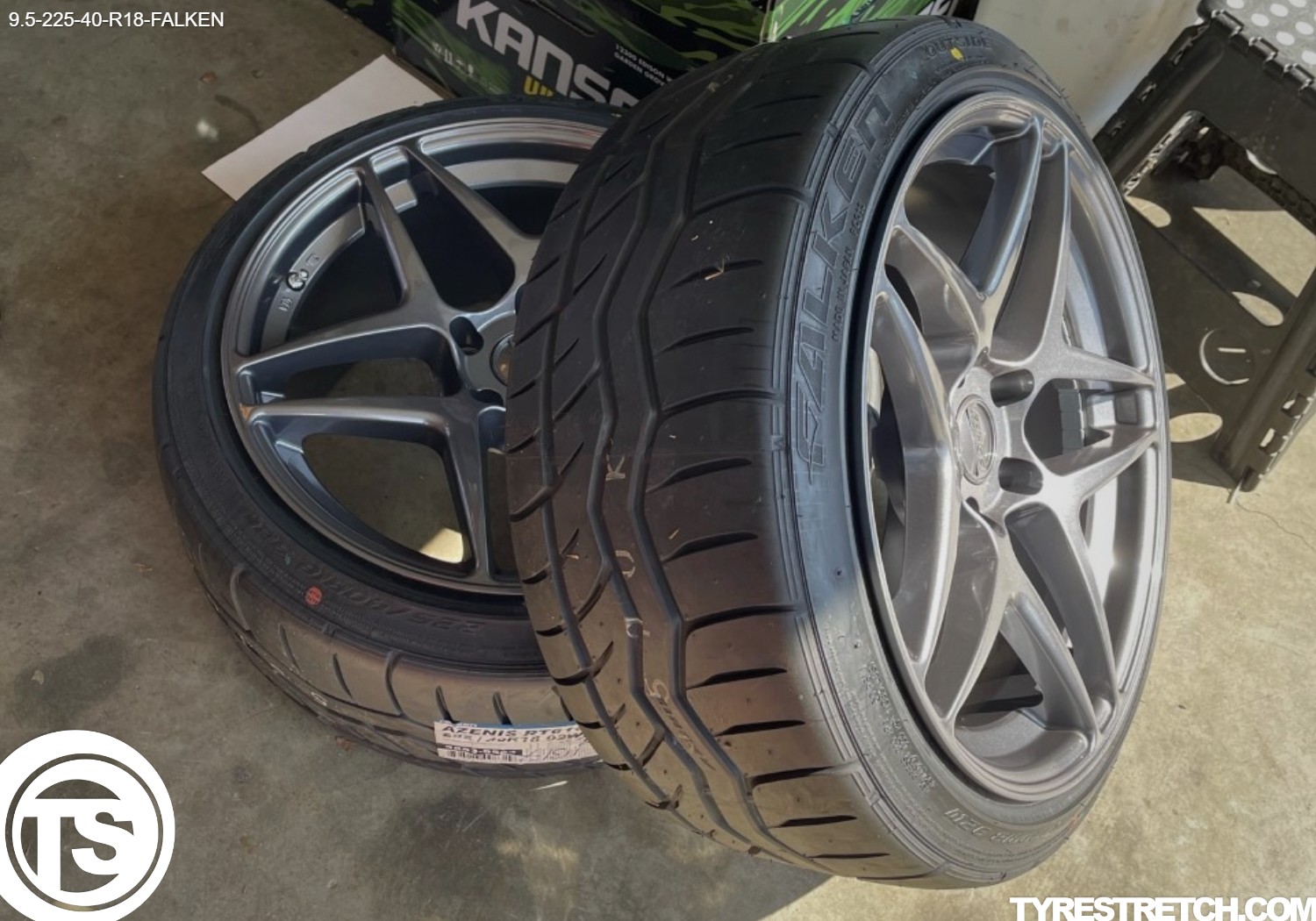 An example of tyre stretch: 225/40 R18 on 9.5J – FALKEN