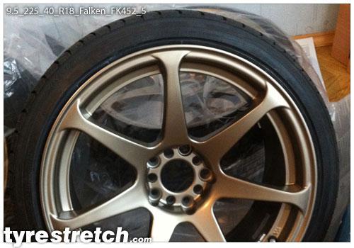An example of tyre stretch: 225/40 R18 on 9.5J – FALKEN