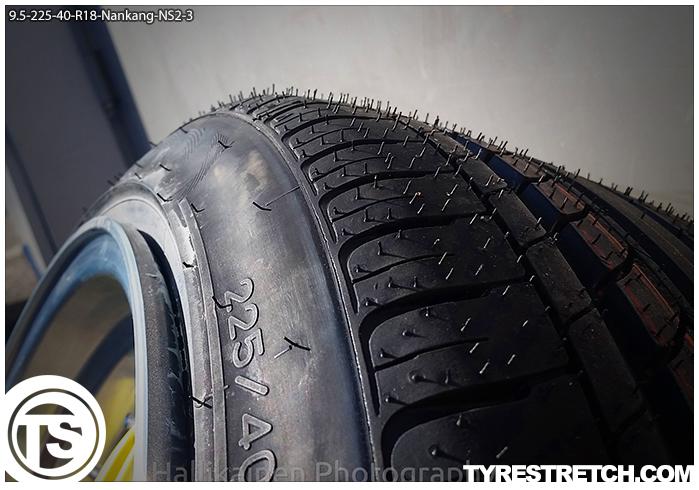 An example of tyre stretch: 225/40 R18 on 9.5J – NANKANG