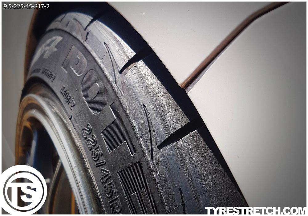 An example of tyre stretch: 225/45 R17 on 9.5J – BRIDGESTONE