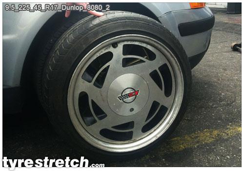 An example of tyre stretch: 225/45 R17 on 9.5J – DUNLOP