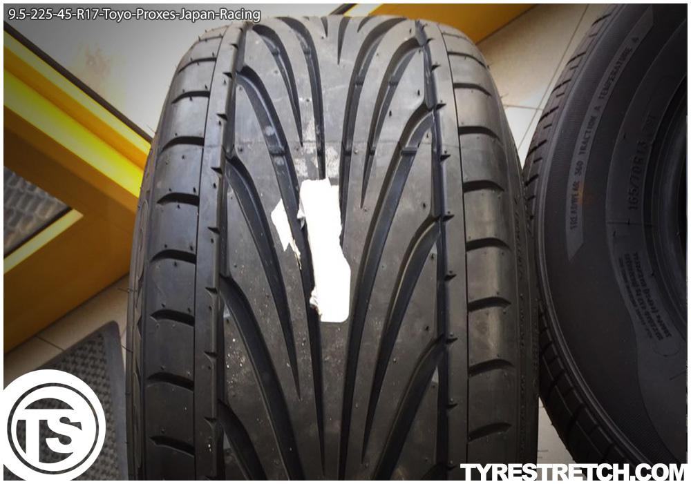 An example of tyre stretch: 225/45 R17 on 9.5J – TOYO (JAPAN RACING)