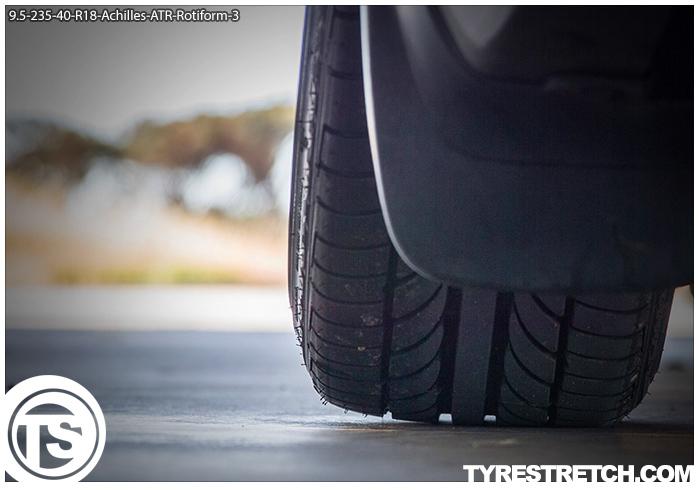 An example of tyre stretch: 235/40 R18 on 9.5J – ACHILLES (ROTIFORM)