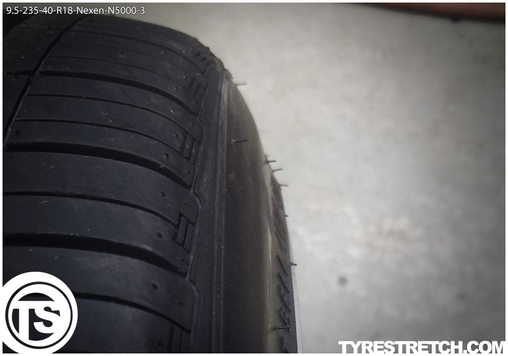 An example of tyre stretch: 235/40 R18 on 9.5J – NEXEN