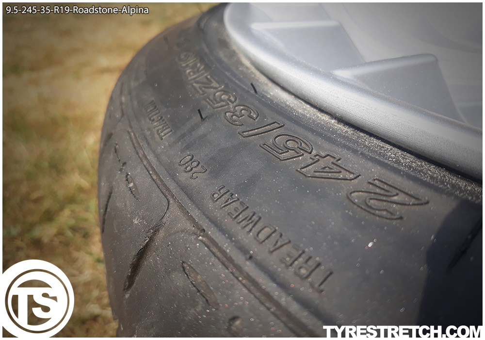 An example of tyre stretch: 245/35 R19 on 9.5J – ROADSTONE (ALPINA)