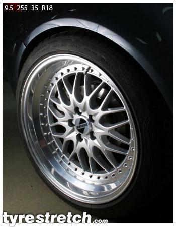 An example of tyre stretch: 255/35 R18 on 9.5J
