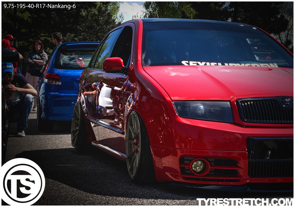 An example of tyre stretch: 195/40 R17 on 9.75J – NANKANG