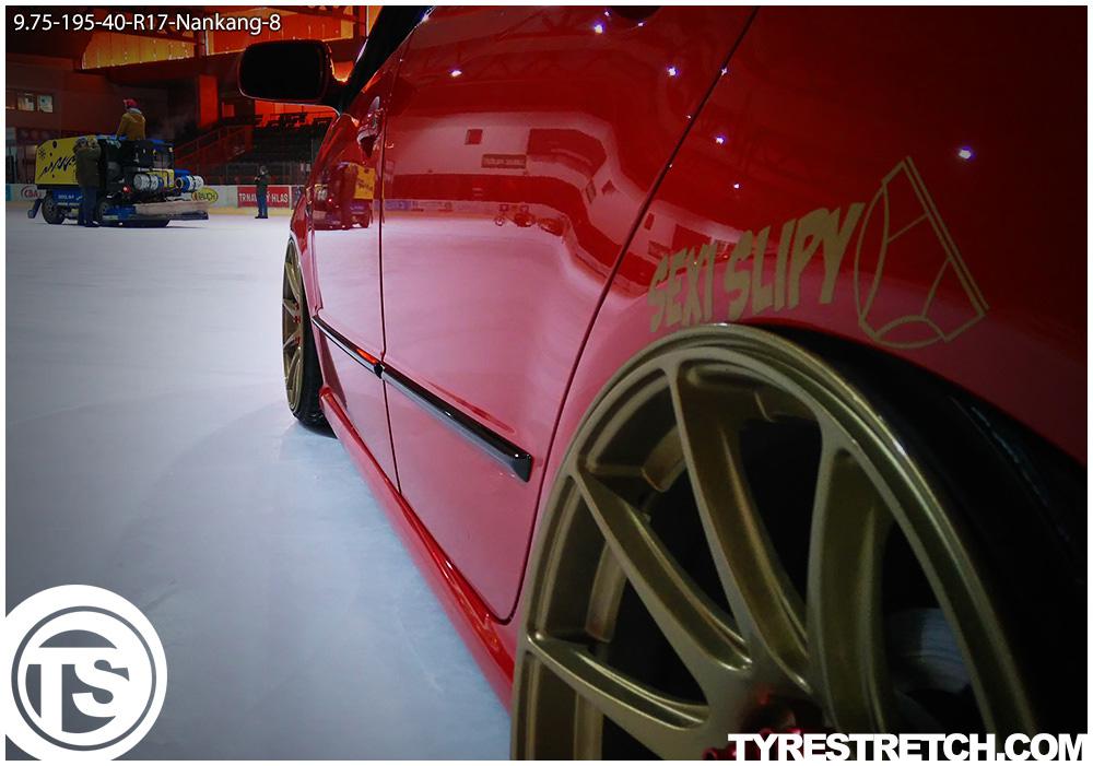 An example of tyre stretch: 195/40 R17 on 9.75J – NANKANG