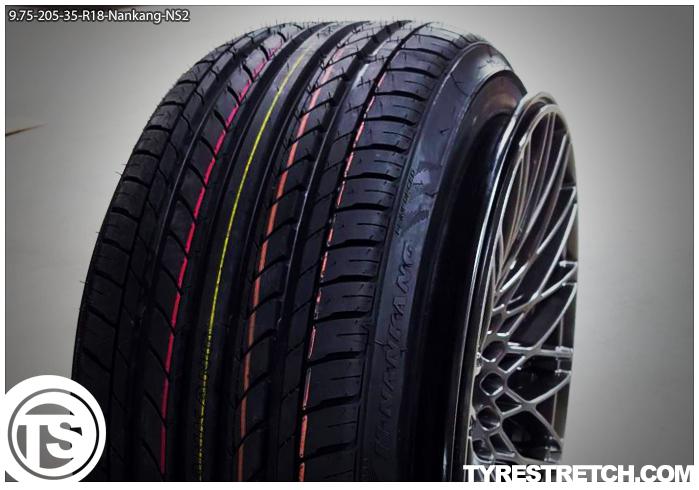 An example of tyre stretch: 205/35 R18 on 9.75J – NANKANG