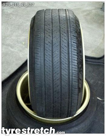 An example of tyre stretch: 215/45 R17 on 9.75J