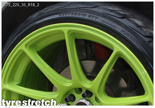 An example of tyre stretch: 225/35 R18 on 9.75J