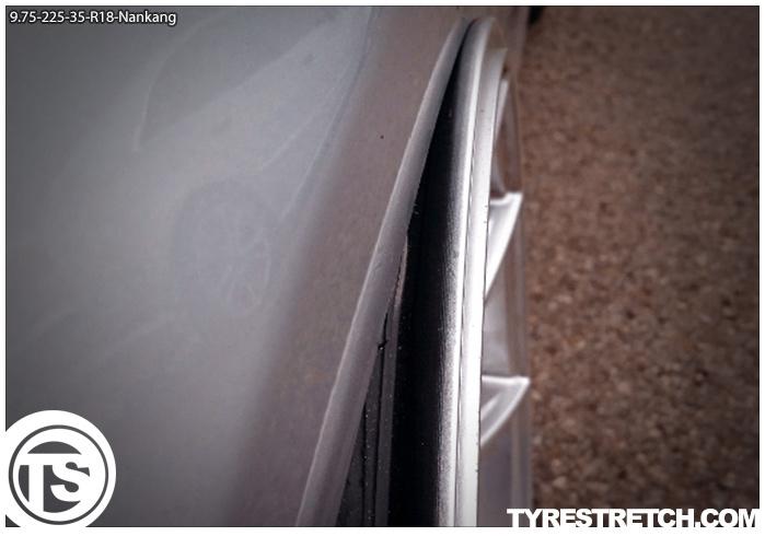 An example of tyre stretch: 225/35 R18 on 9.75J – NANKANG