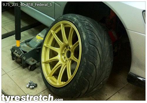 An example of tyre stretch: 235/40 R18 on 9.75J – FEDERAL